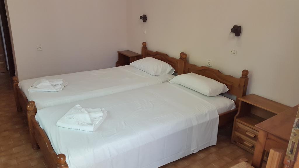 Stelios Rooms Palaiochora Luaran gambar
