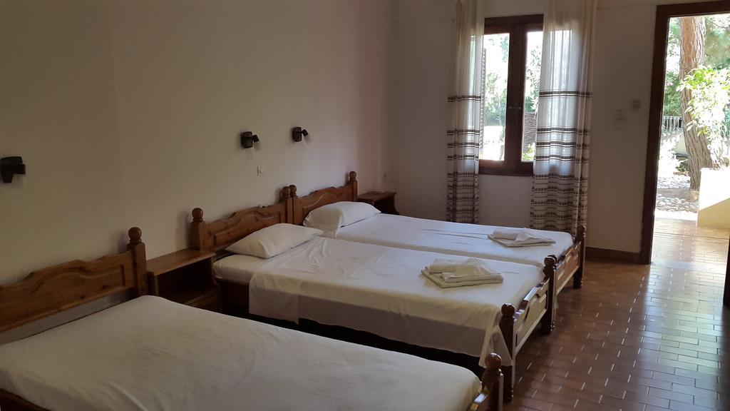 Stelios Rooms Palaiochora Luaran gambar