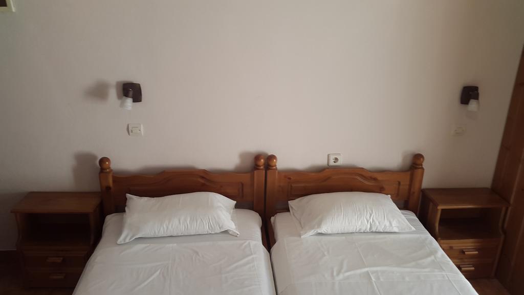 Stelios Rooms Palaiochora Luaran gambar