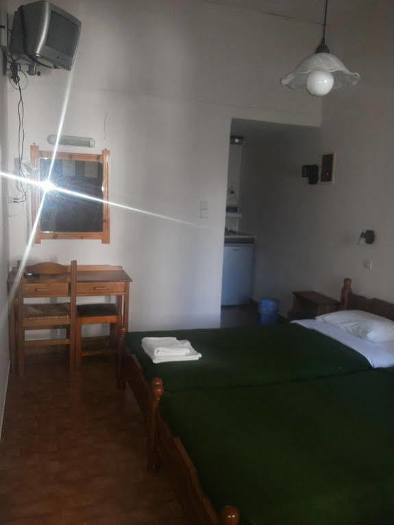 Stelios Rooms Palaiochora Luaran gambar